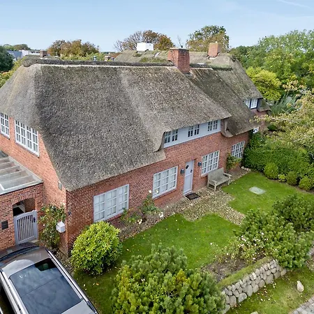 Wattwai Holiday home